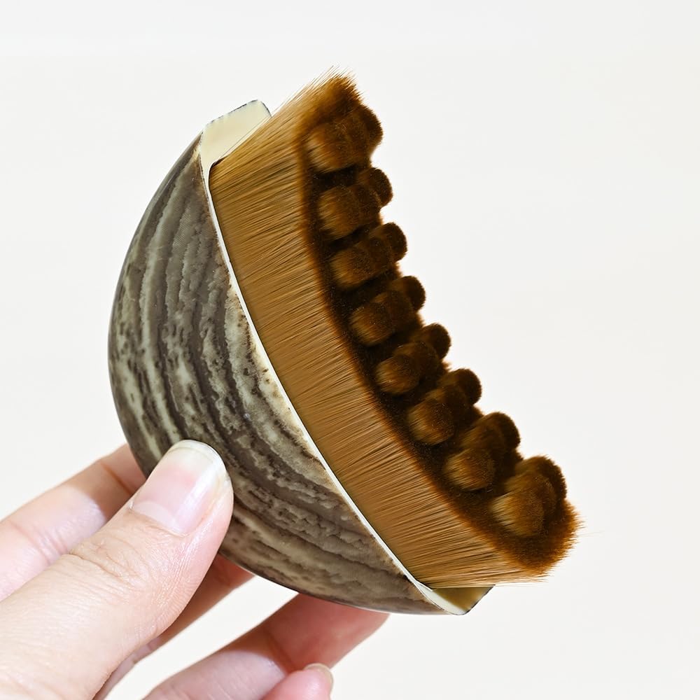 Best Clean Beauty Finds 2025 - Lymphatic Contour Face Brush