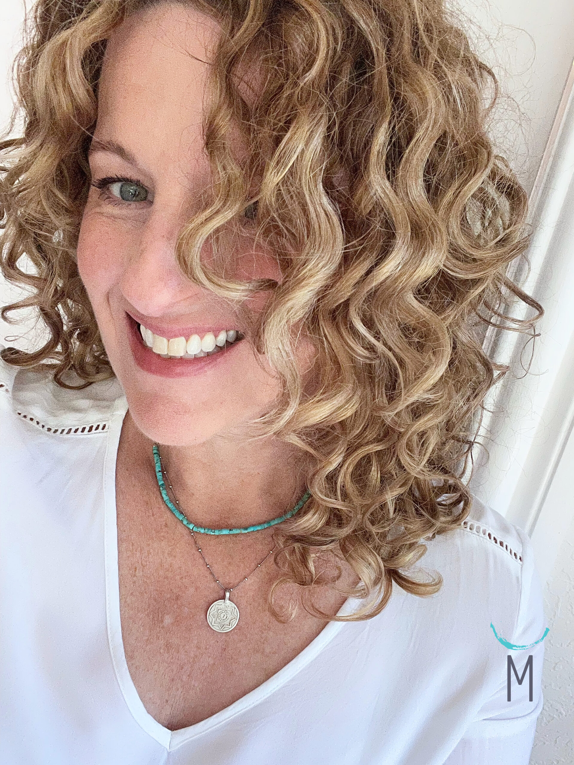 lifeinthehappymedium curly hair tracey Life in the Happy Medium - The Best Non-Toxic Curly Hair Products